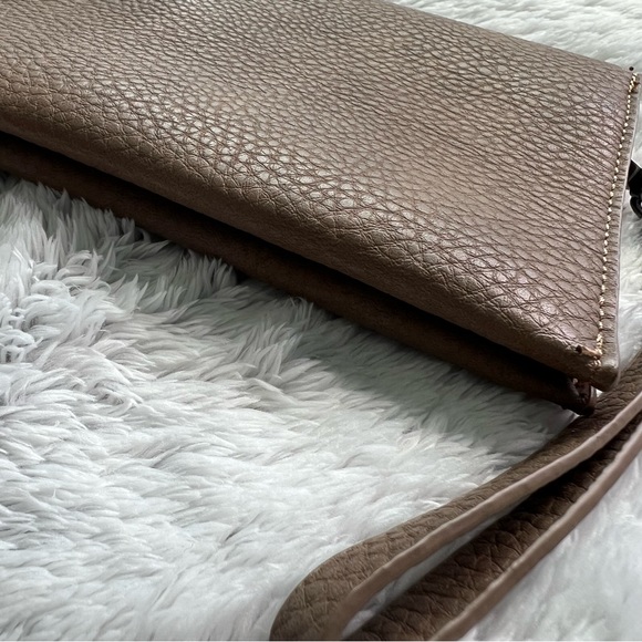 Wristlet - Picture 10 of 10